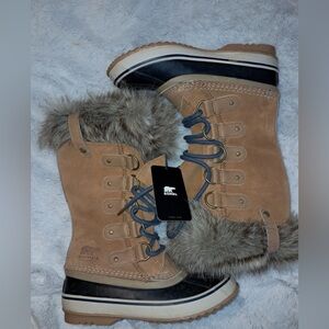Sorel Boots size 7.5 Tan with Fur